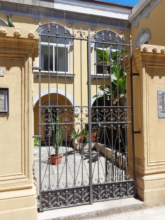 Pepe'S Apartment Syracuse Exterior photo